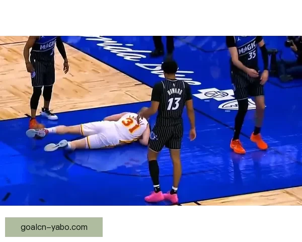 比塔泽恶犯遭驱逐 丹尼尔斯为队友出头吃T 引发场上冲突